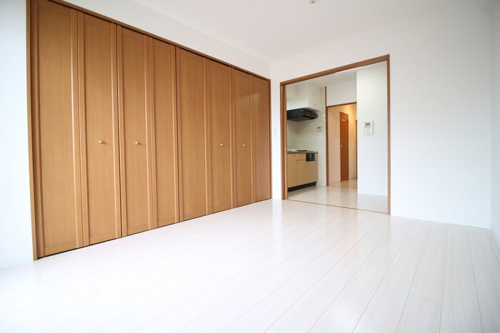 タカマツ神戸駅南通の物件内観写真