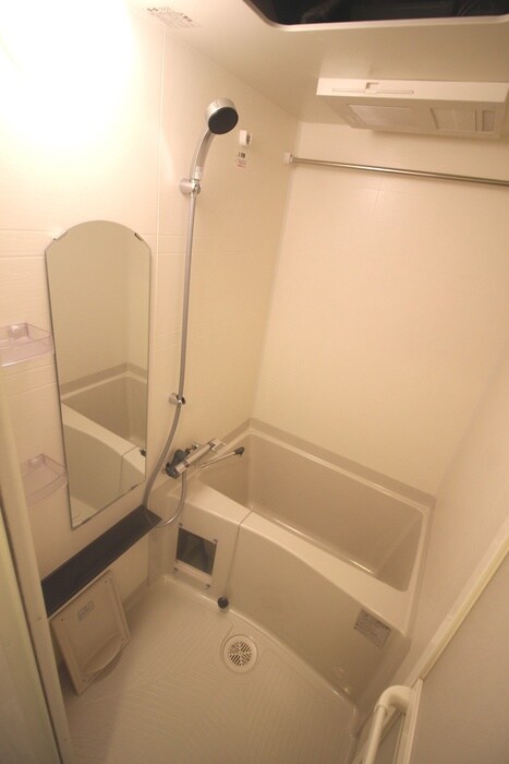 ﾌﾟﾚｻﾝｽ新大阪ｽﾄﾘｰﾑ(406)の物件内観写真