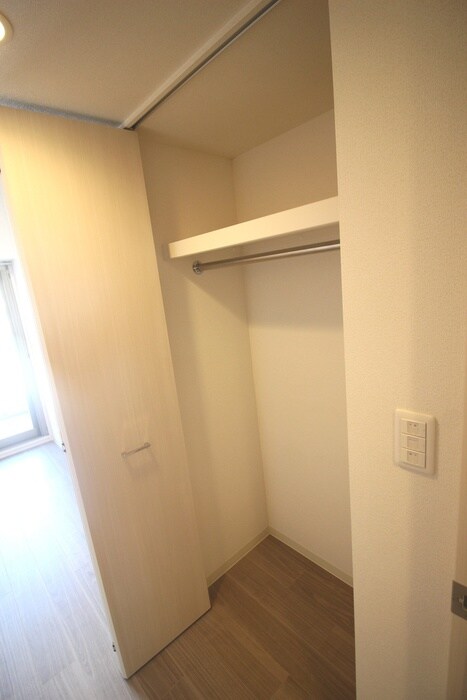 ﾌﾟﾚｻﾝｽ新大阪ｽﾄﾘｰﾑ(406)の物件内観写真