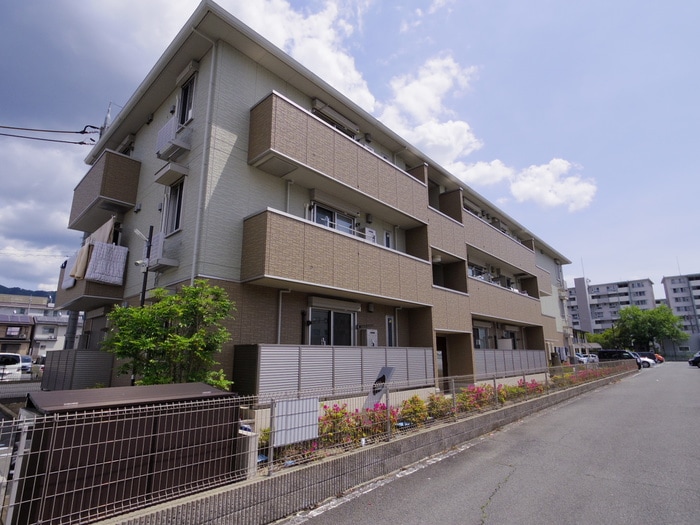 セジュール石田森南の物件外観写真