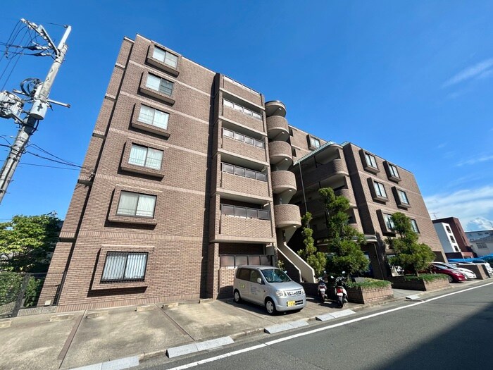 アグラード長岡京の物件外観写真