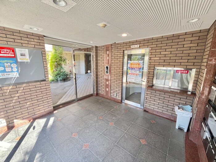 アグラード長岡京の物件外観写真