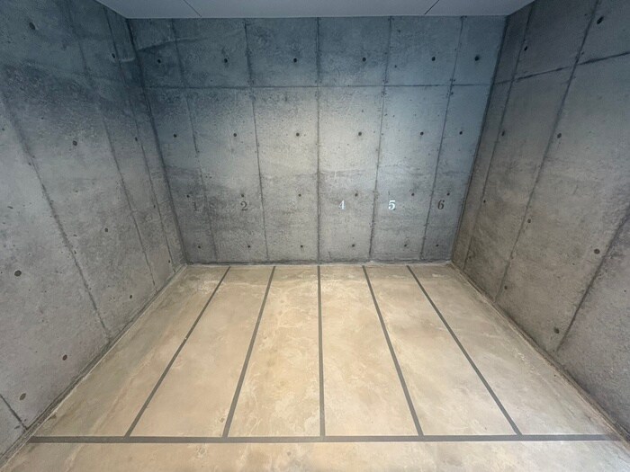 レイシスレジデンスの物件外観写真