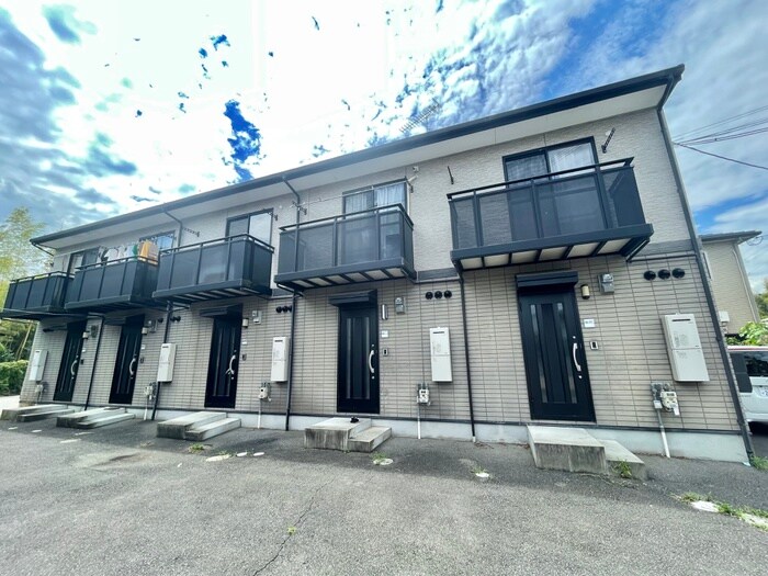 パレヴェ－ルの物件外観写真