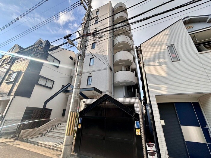 ニュ－シティ－マンションの物件外観写真