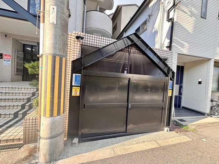 ニュ－シティ－マンションの物件外観写真