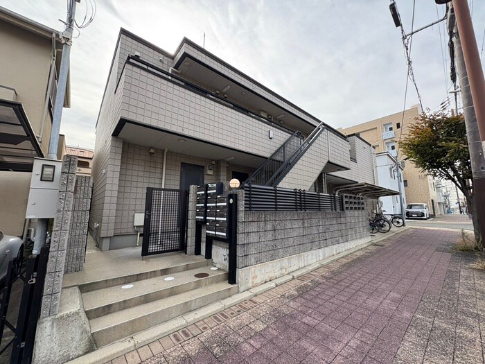 アルブルの物件外観写真