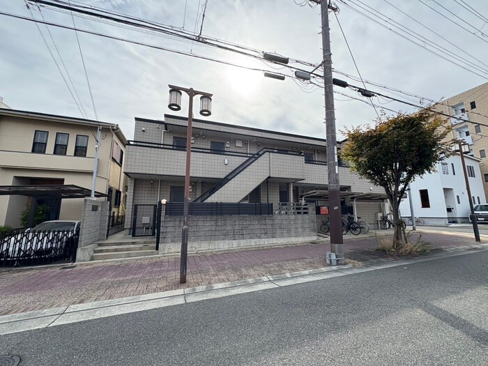 アルブルの物件外観写真