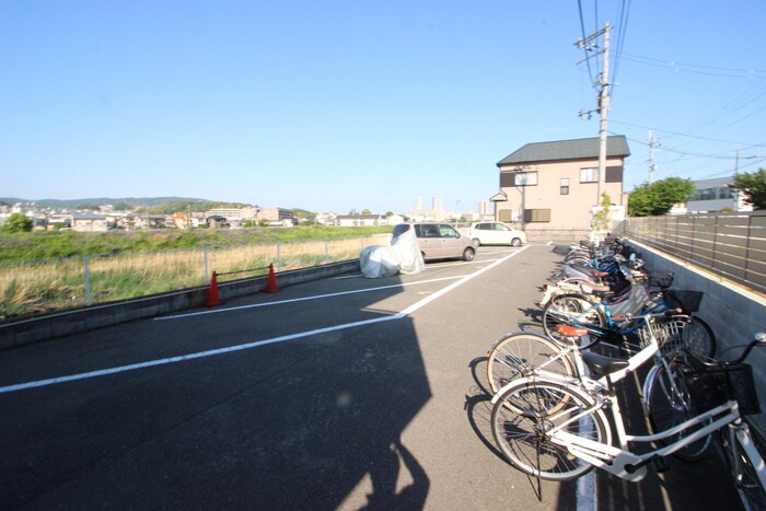 シャト－ボヌゥ－ル郡家本町の物件外観写真