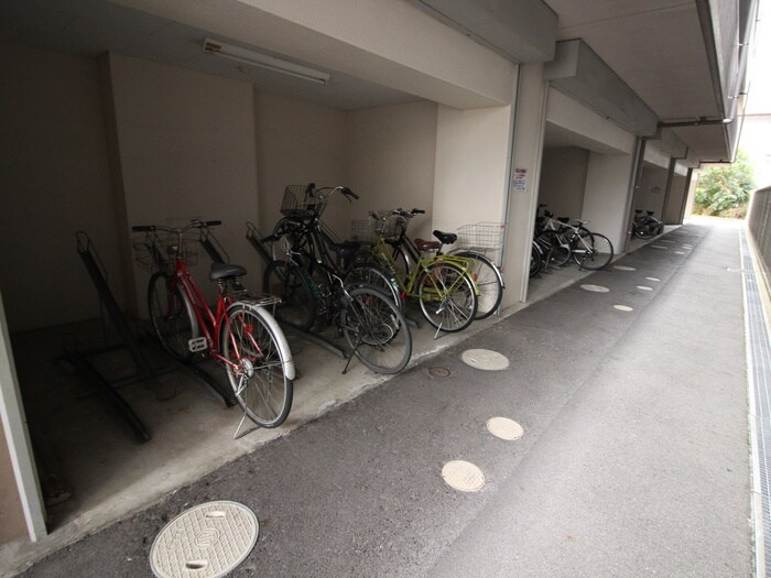 ＲＯＯＭＳ　Ｏoｊｉの物件外観写真