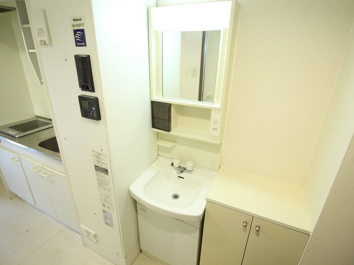 ＲＯＯＭＳ　Ｏoｊｉの物件内観写真