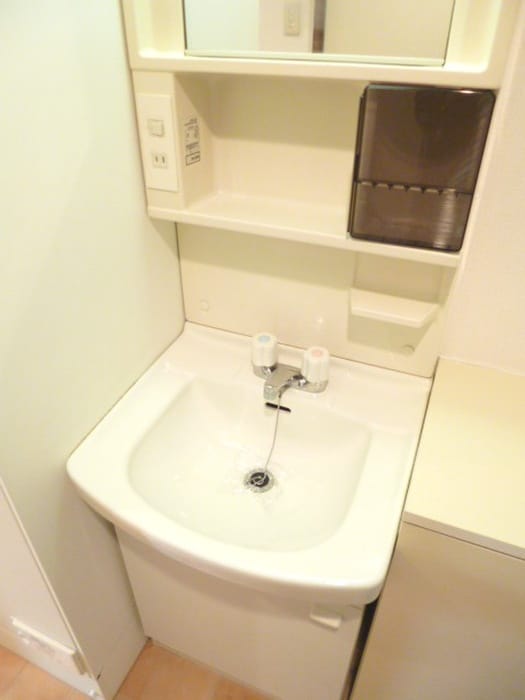 ＲＯＯＭＳ　Ｏoｊｉの物件内観写真