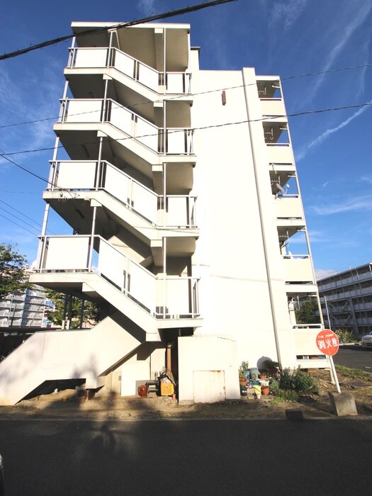 ビレッジハウス伏屋1号棟の物件外観写真