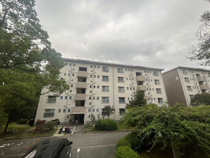 箕面粟生第二住宅第20号棟(403)の物件外観写真