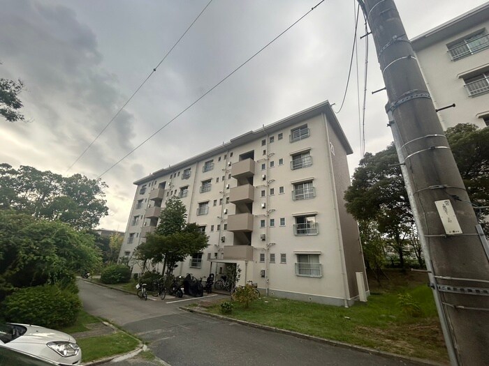 箕面粟生第二住宅第20号棟(403)の物件外観写真