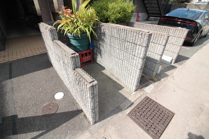 エル山崎の物件外観写真