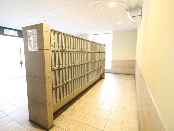 ｺｰﾄ和泉府中ｶﾘﾖﾝ２番館(306)の物件外観写真