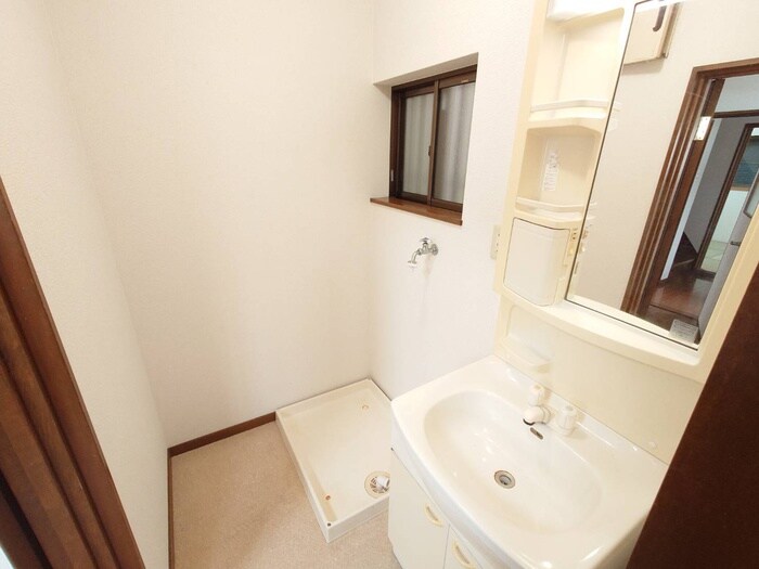 宇多野御屋敷町貸家の物件内観写真