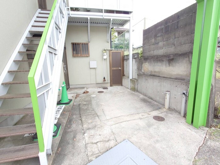 宇多野御屋敷町貸家の物件外観写真