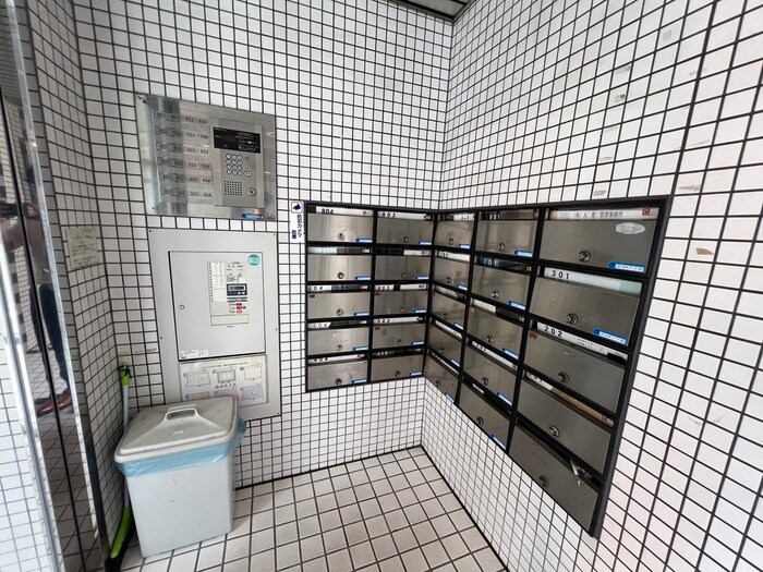 パルティマルトヨ王子公園の物件外観写真