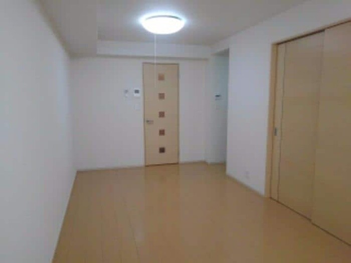 フルー リールの物件内観写真