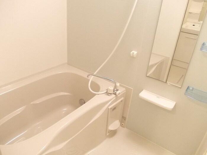 フルー リールの物件内観写真