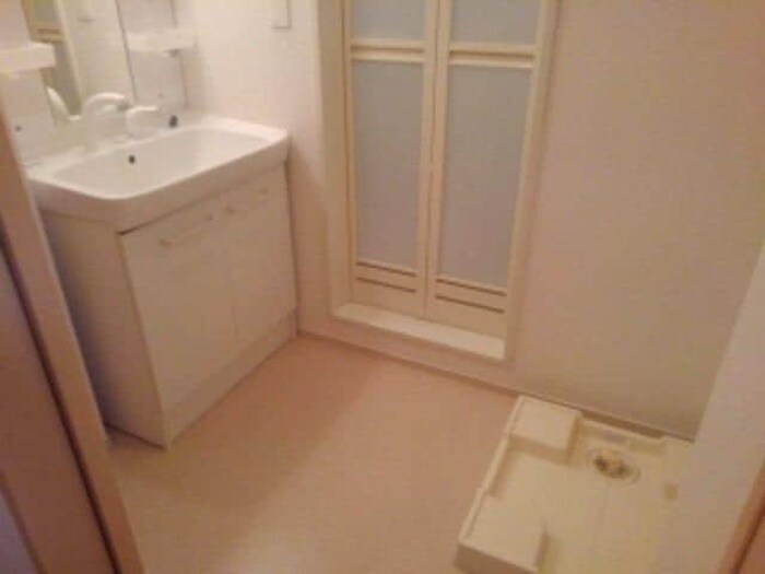 フルー リールの物件内観写真