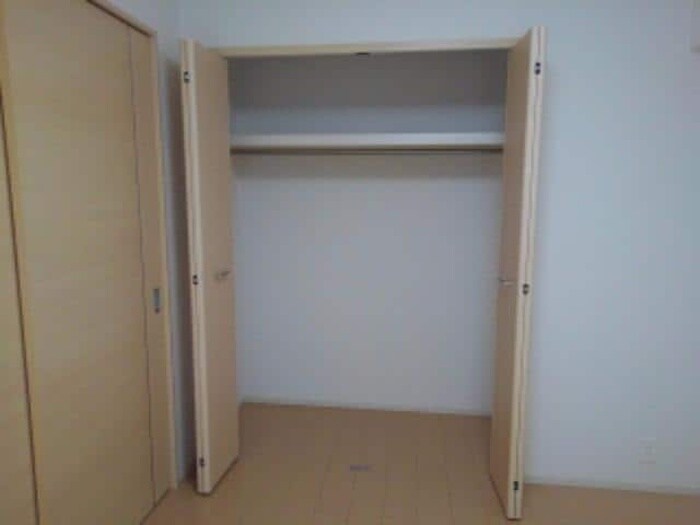 フルー リールの物件内観写真