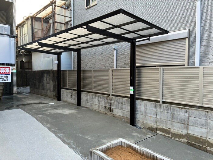 ＥＭＩＮＡＳ北白川の物件外観写真