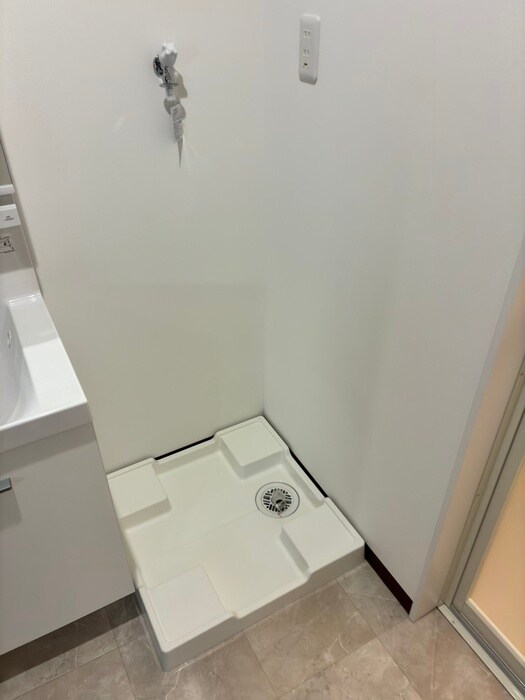 ＥＭＩＮＡＳ北白川の物件内観写真