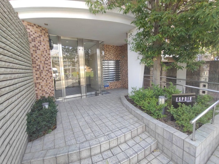 エスポア－ルの物件外観写真