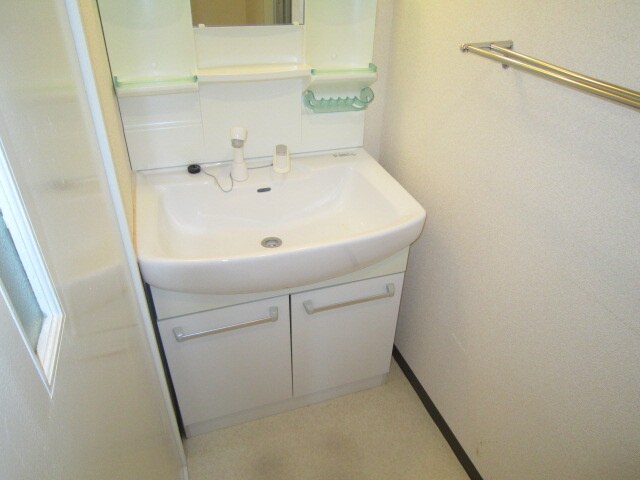 ルミエ－ル西緑丘の物件内観写真