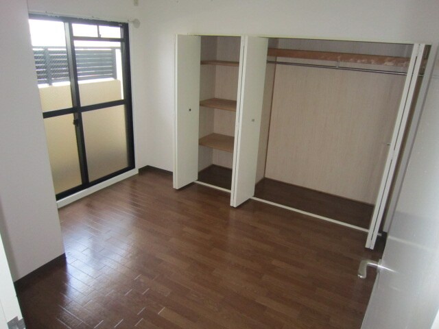 ルミエ－ル西緑丘の物件内観写真