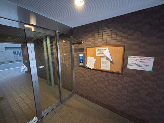 ア－ル河原町の物件外観写真