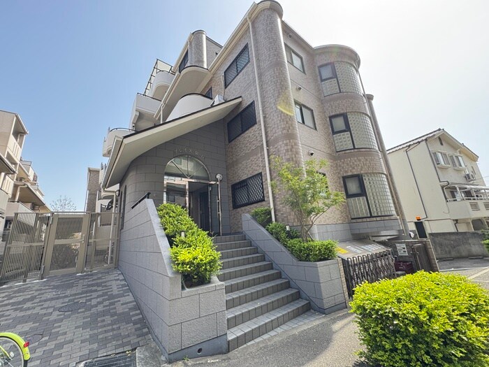 グレイス泉丘の物件外観写真