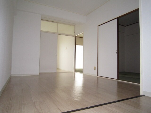 メゾン千里中央の物件内観写真