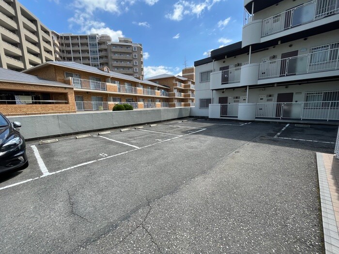 メゾン千里中央の物件外観写真