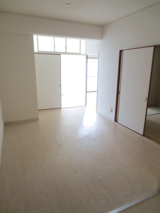 メゾン千里中央の物件内観写真