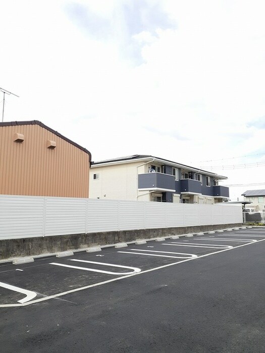 モントレゾールの物件外観写真