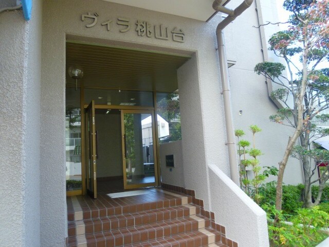 ヴィラ桃山台の物件外観写真