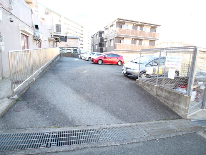 ヴィラ桃山台の物件外観写真