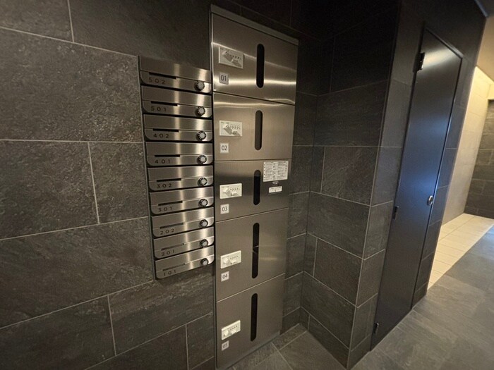 Roa　Higashiyamaの物件外観写真