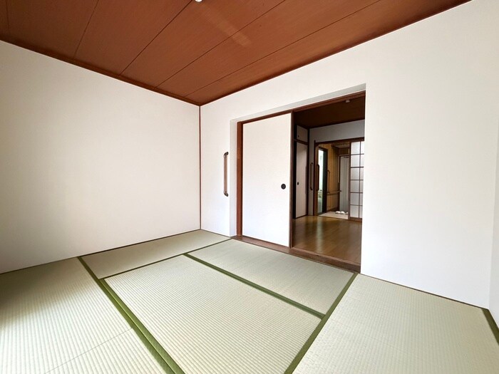 岩本マンションの物件内観写真