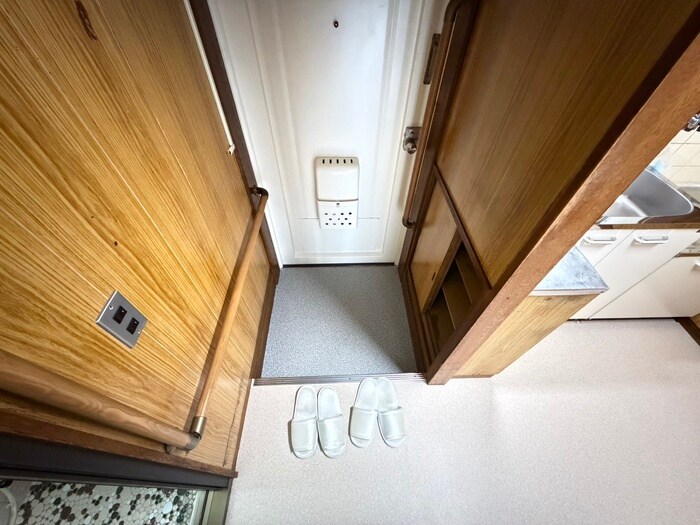 岩本マンションの物件内観写真