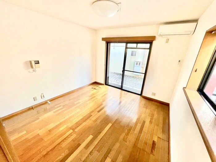 プレ－ヌリュンヌの物件内観写真