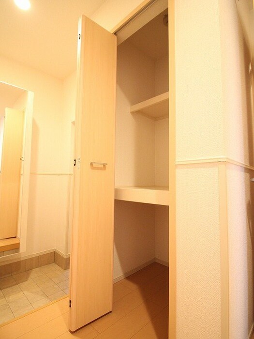 グレイス・シェーネの物件内観写真