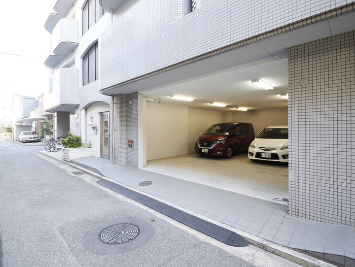 ワコ－レ下沢の物件外観写真