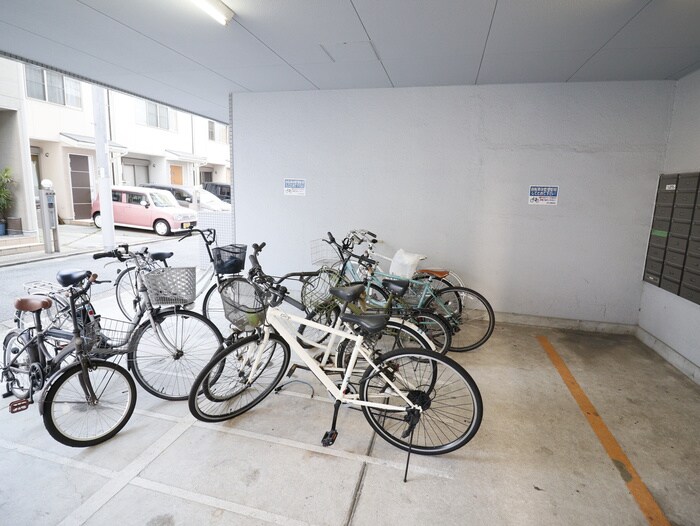 ワコ－レ下沢の物件外観写真