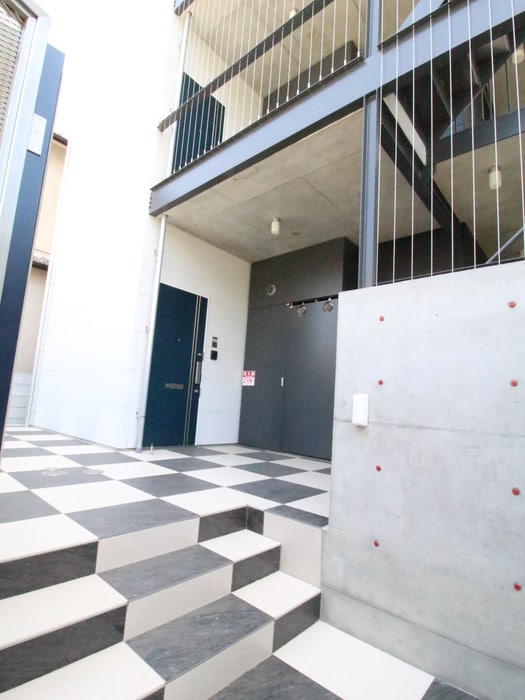 江坂テネラの物件外観写真