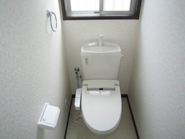 ＳＯＵＴＨＥＲＮ・ＢＡＳＥの物件内観写真